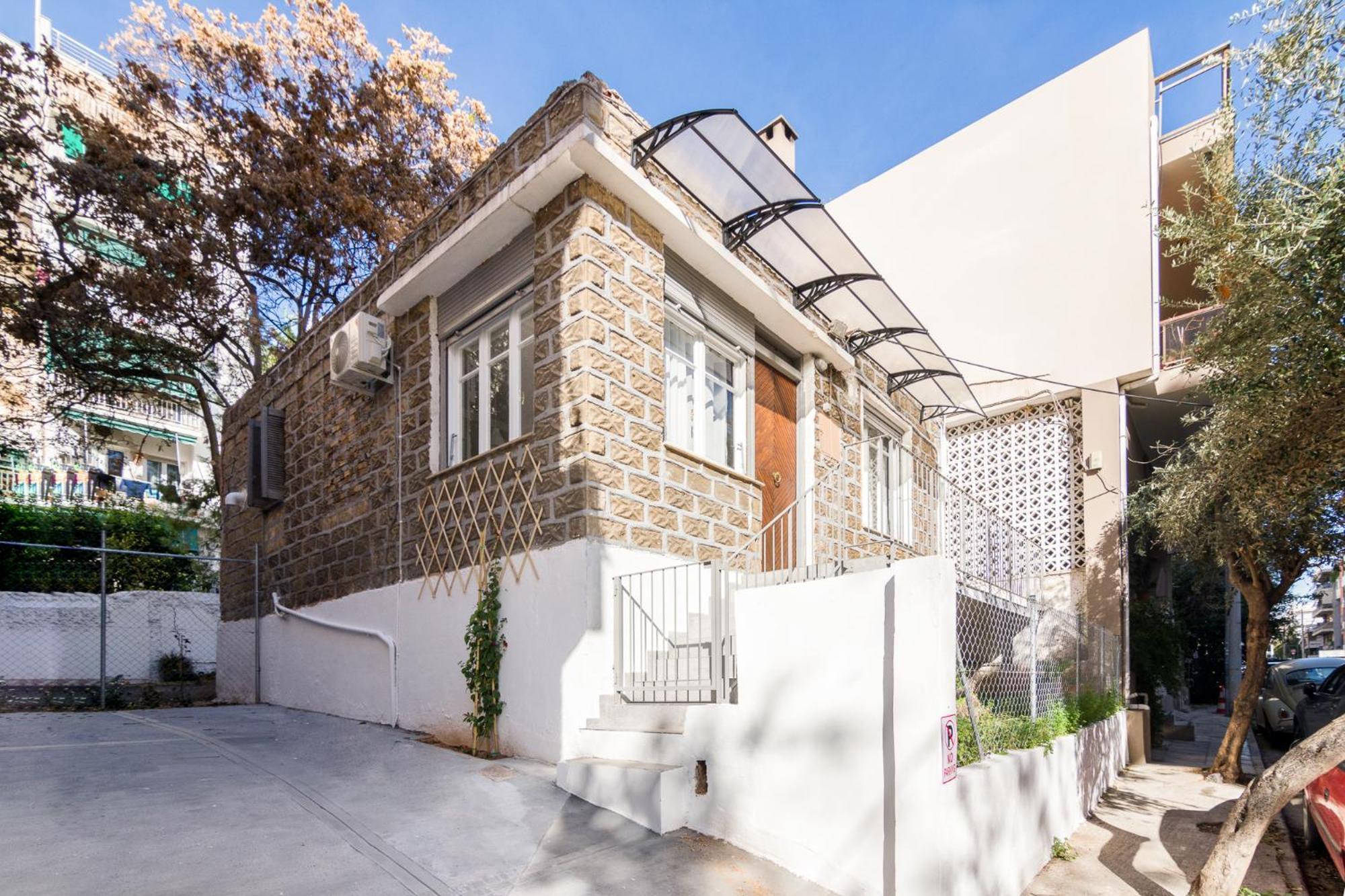 Great House W/ Private Parking Apartment Атина Екстериор снимка