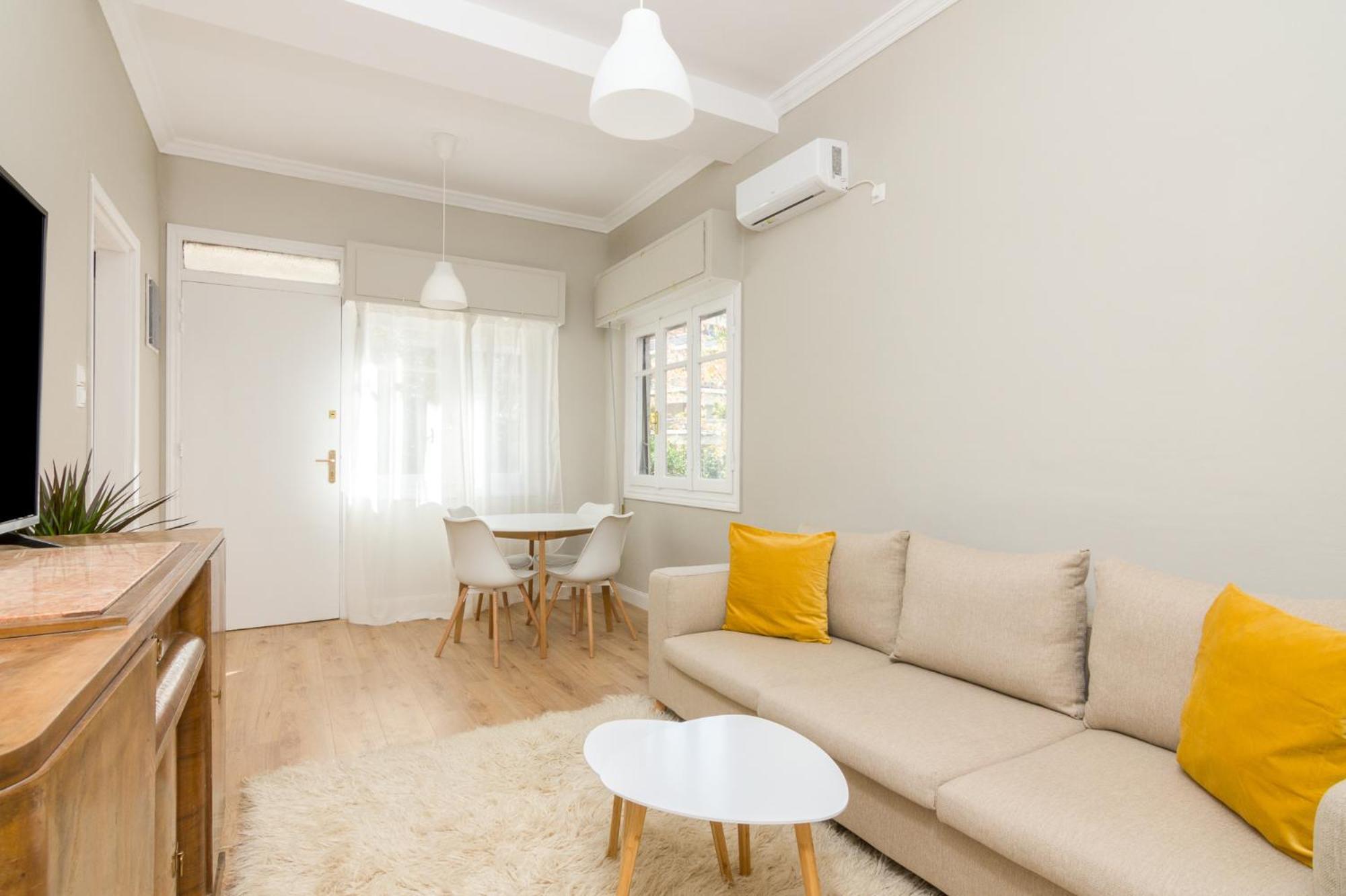 Great House W/ Private Parking Apartment Атина Екстериор снимка