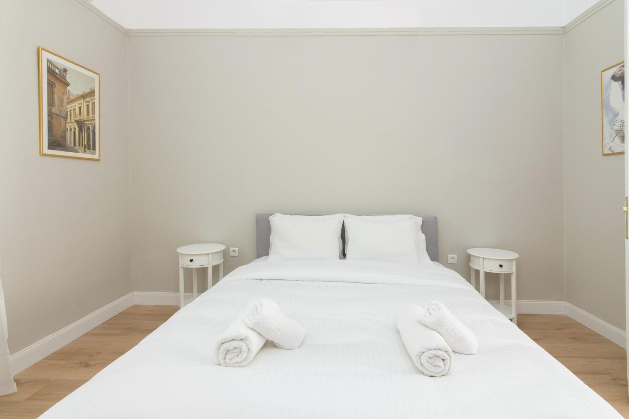Great House W/ Private Parking Apartment Атина Екстериор снимка