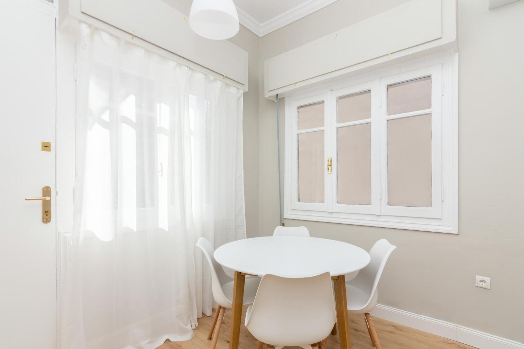 Great House W/ Private Parking Apartment Атина Екстериор снимка
