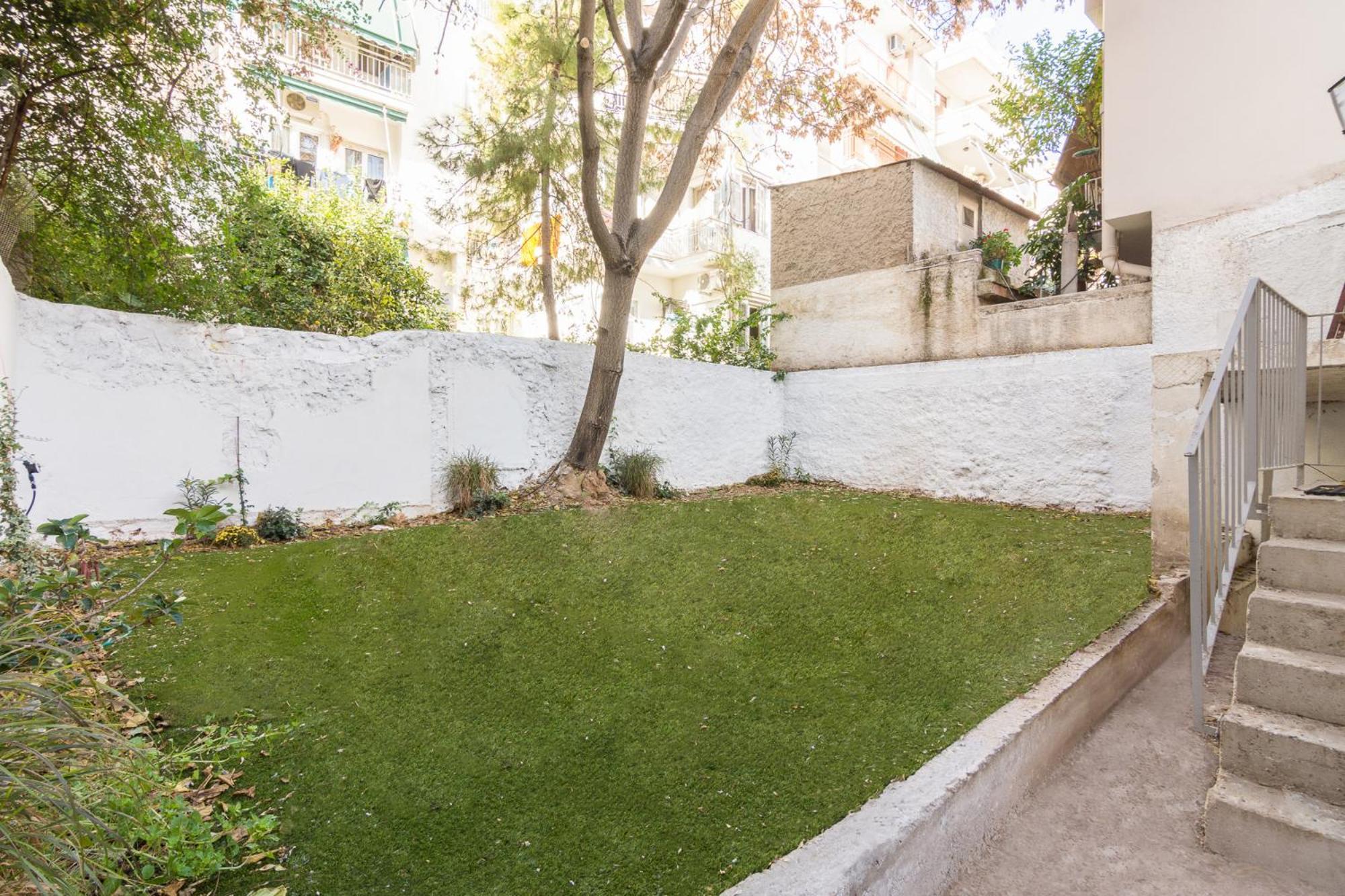 Great House W/ Private Parking Apartment Атина Екстериор снимка