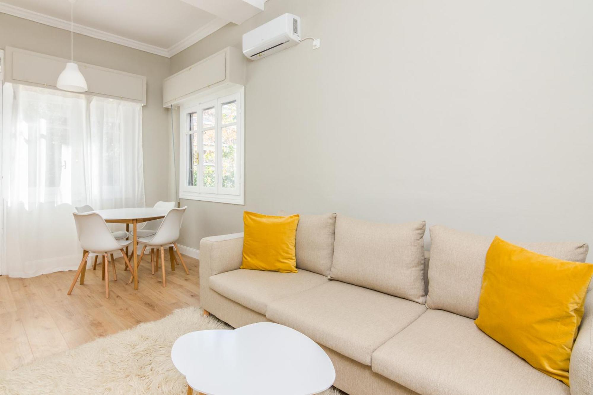 Great House W/ Private Parking Apartment Атина Екстериор снимка